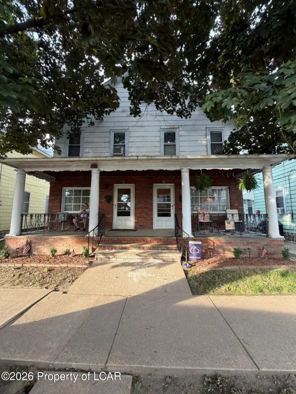 33 Pulaski Street, Kingston, PA 18704
