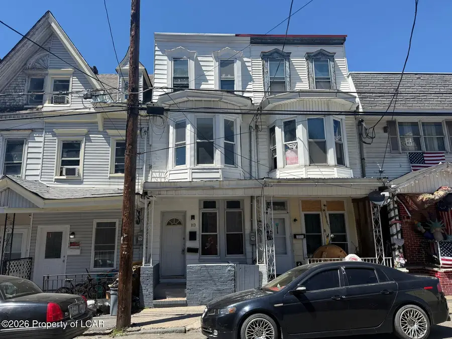313 Mahanoy Avenue, Mahanoy City, PA 17948 - #2