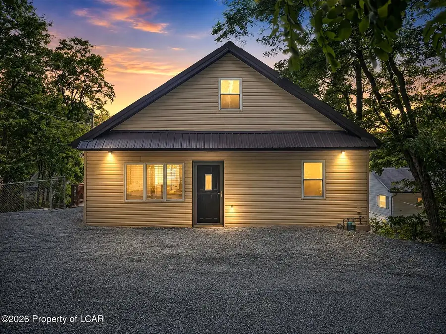 141 Harris Street, Dallas, PA 18612 - #3
