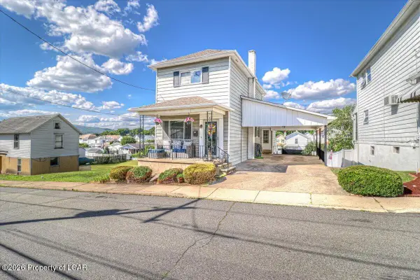 32 Oak Street, Pittston Twp., PA 18640
