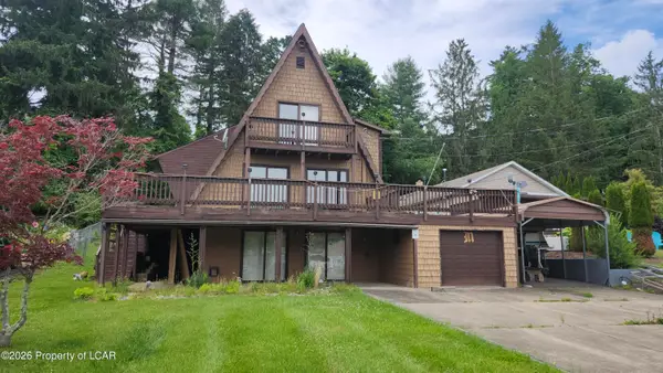 1979 Lakeside Drive, Harveys Lake, PA 18618