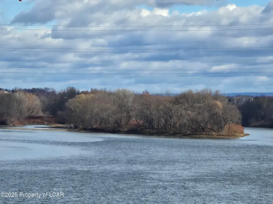 Wintermoot Island, Pittston, PA 18640 - #3
