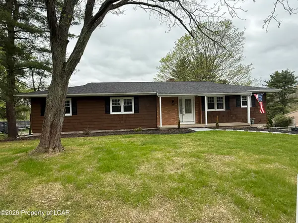 16 Sidehill Trail, Sugarloaf, PA 18249