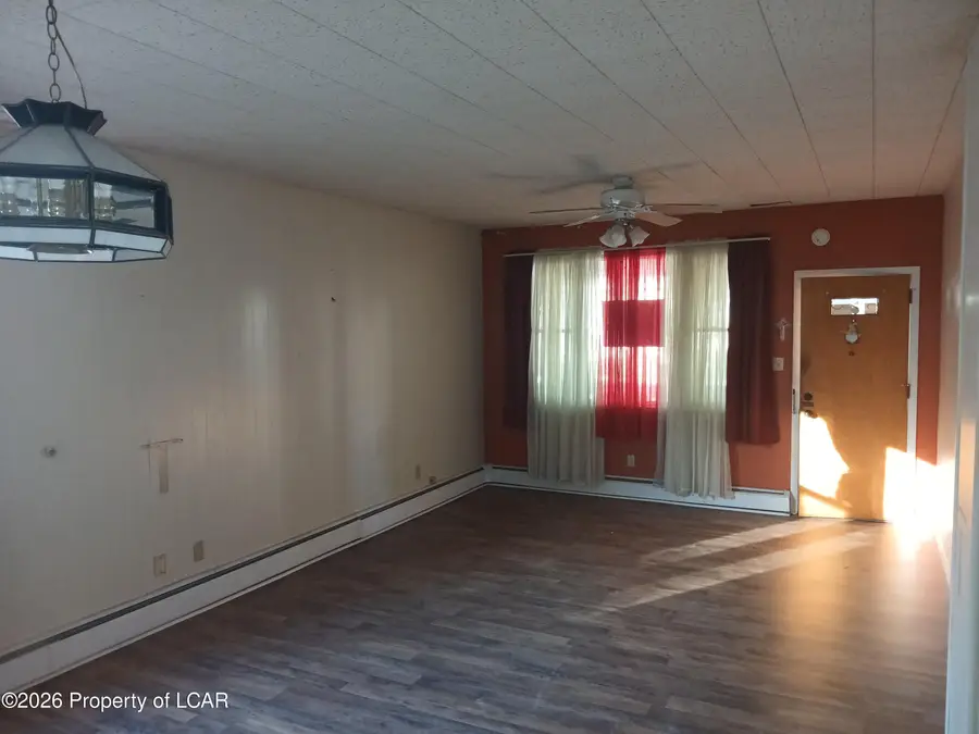 860 Seybert Street, Hazleton, PA 18201 - #3