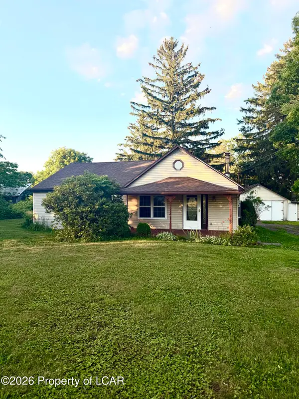 81 Deep Hole Road, Drums, PA 18222