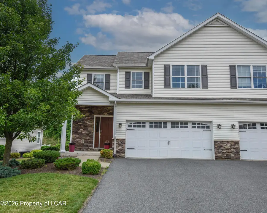 11 Somerset Drive, Hanover, PA 18706 - #2