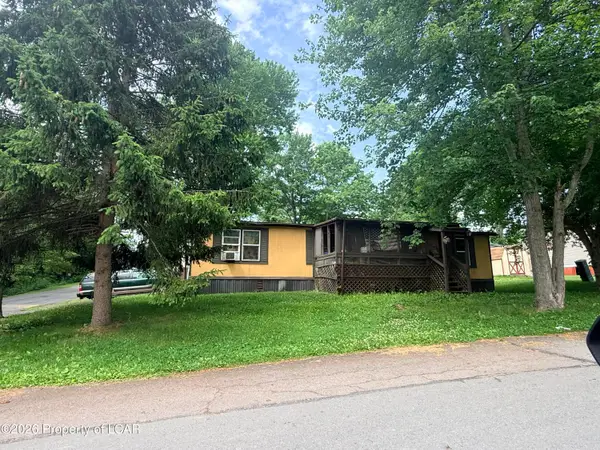 77 Valley Stream Trailer, Mountain Top, PA 18707