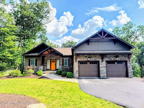 728 Turnberry Lane, Hazleton, PA 18202