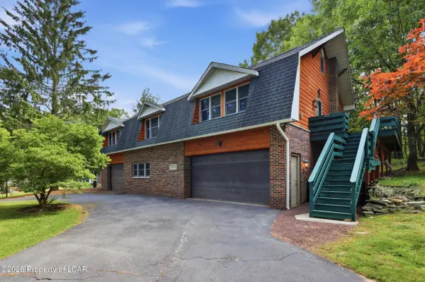 1584 Mountain Lake Drive, Bear Creek Village, PA 18702
