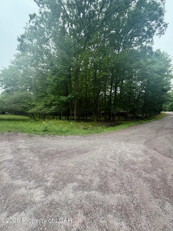 42 Sunshine Drive, White Haven, PA 18661