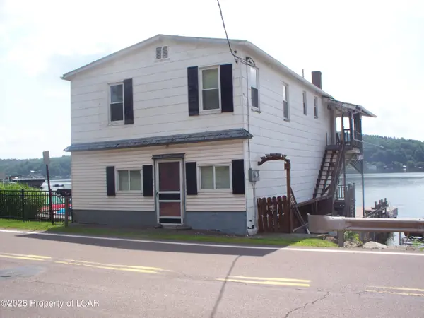 1718 Lakeside Drive, Harveys Lake, PA 18618