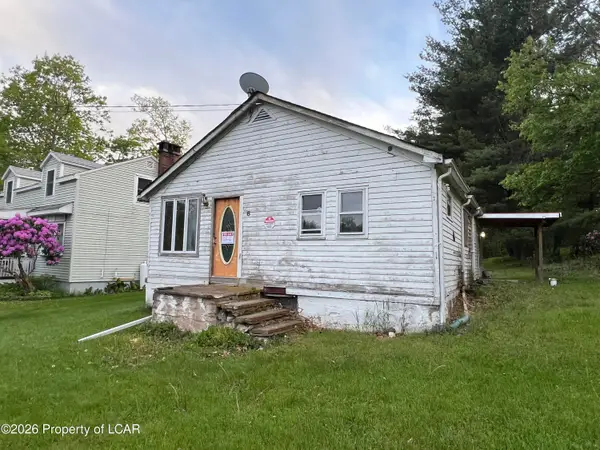 6 Snyders Lane, Mountain Top, PA 18707