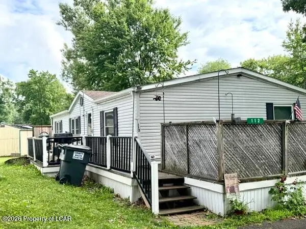 112 Valley Stream Trailer Park, Mountain Top, PA 18707