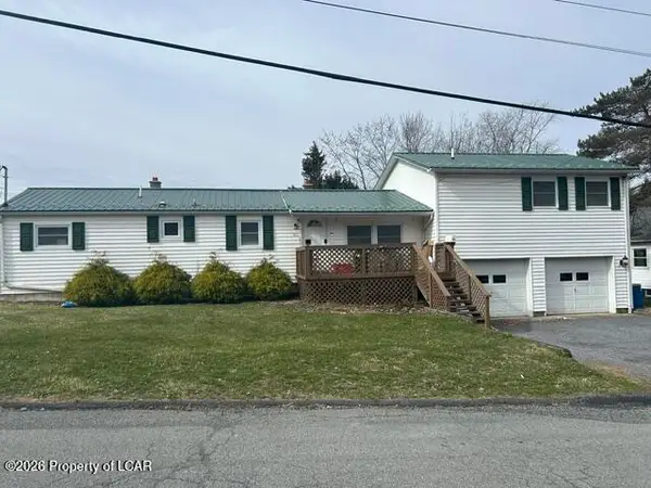 81 Susquehanna Avenue, Dallas, PA 18612