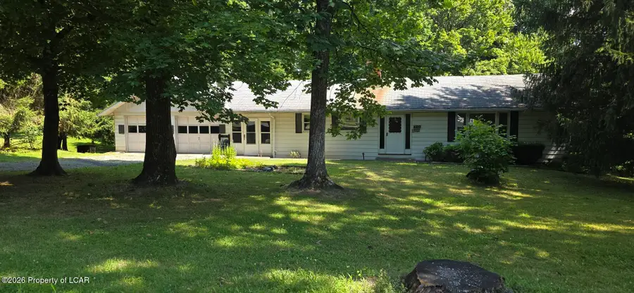 4819 Five Point Road, New Tripoli, PA 18066 - #3