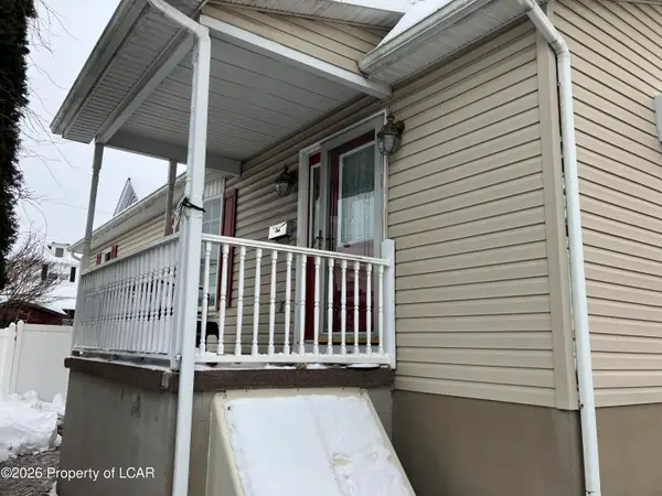 719 S Hanover Street, Nanticoke, PA 18634