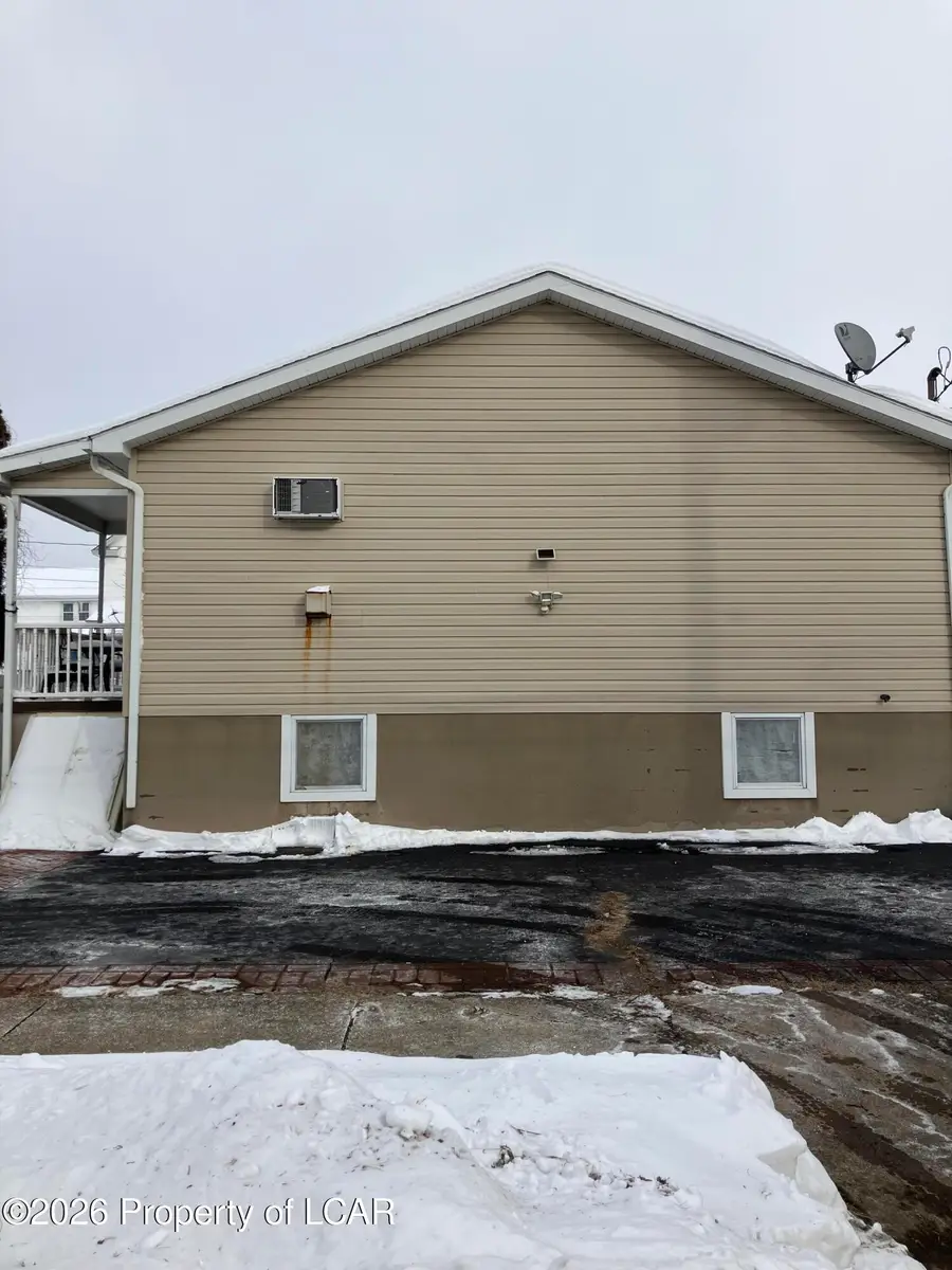 719 S Hanover Street, Nanticoke, PA 18634 - Image #3