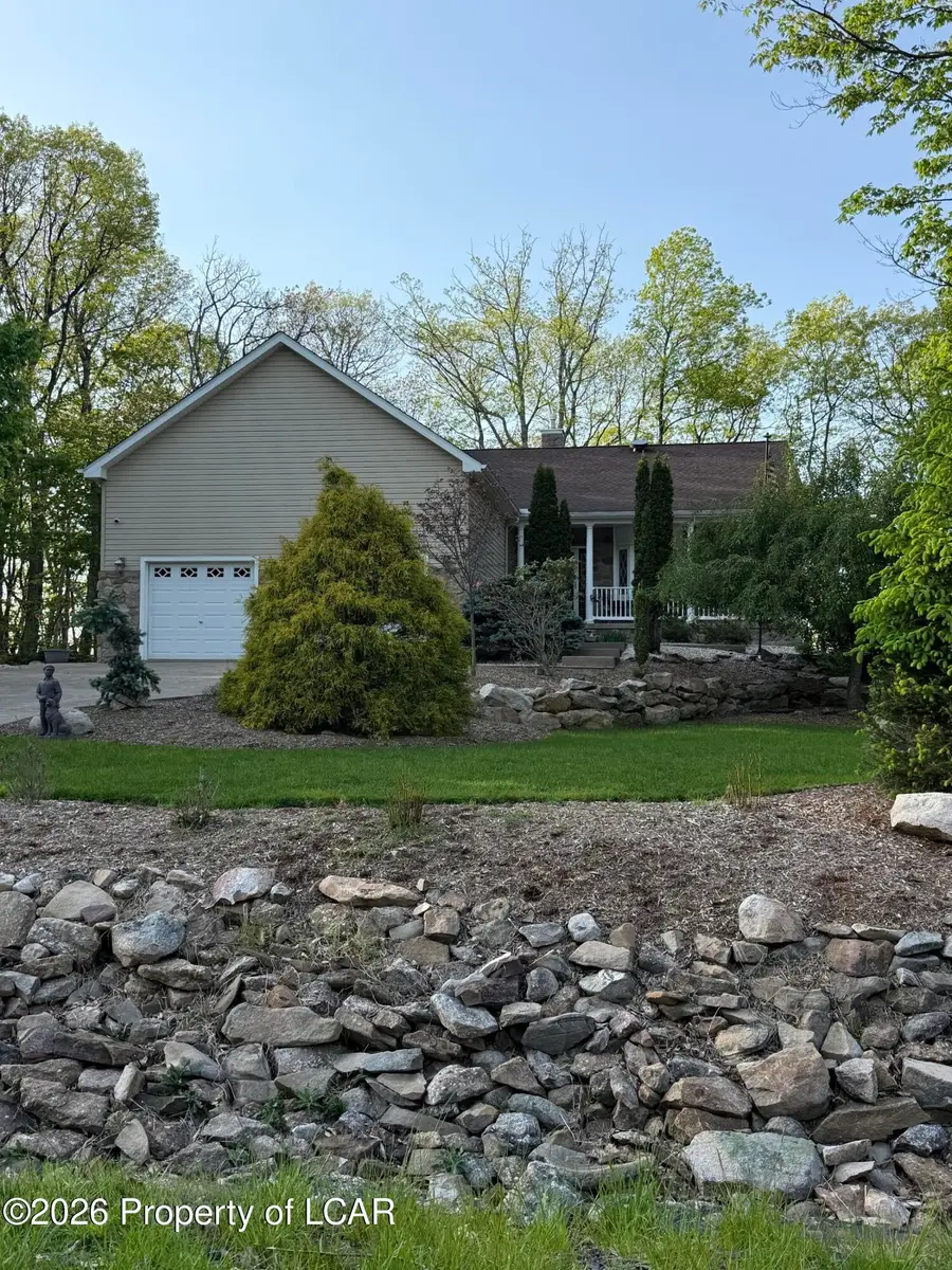 47 Dakota Drive, Hazleton, PA 18202 - #3