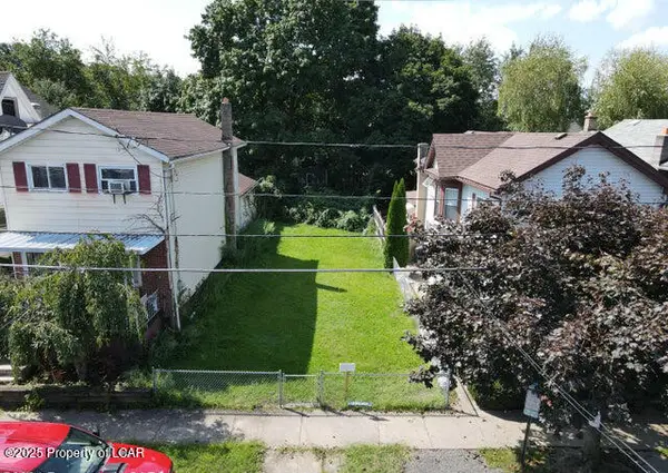 42 Hollenback Avenue, Wilkes-Barre, PA 18702