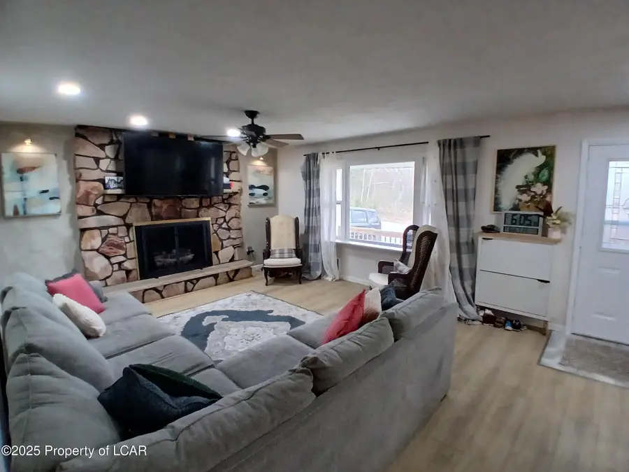 126 Clouds Boulevard, Hazle, PA 18201 - #3