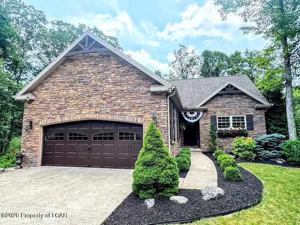 14 Winged Foot Drive, Hazle Twp, PA 18202