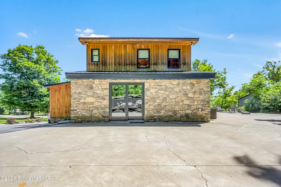 16 Colvin Road, Dalton, PA 18414 - #3