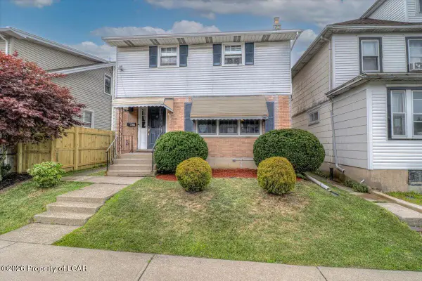 409 Carleton Avenue, Hazleton, PA 18201