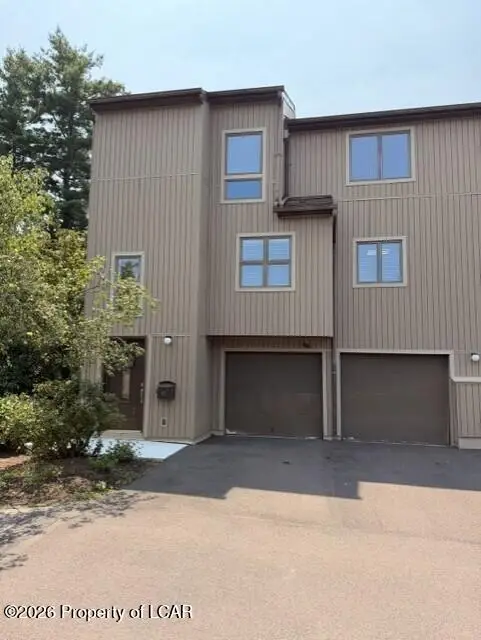 611 Old Meadows Avenue, Dallas, PA 18612 - #1