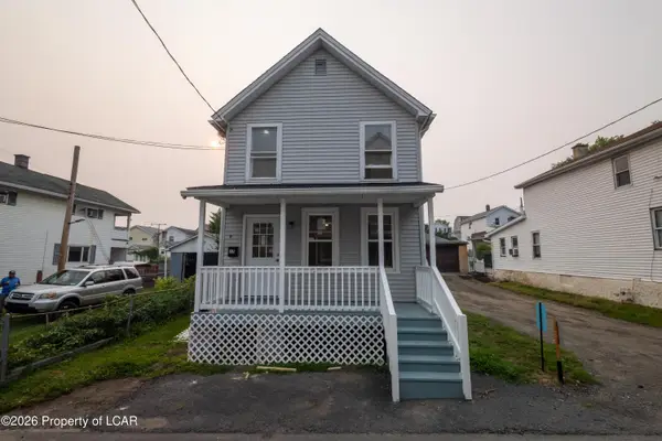 17 Griffiths Lane, Wilkes-Barre, PA 18702