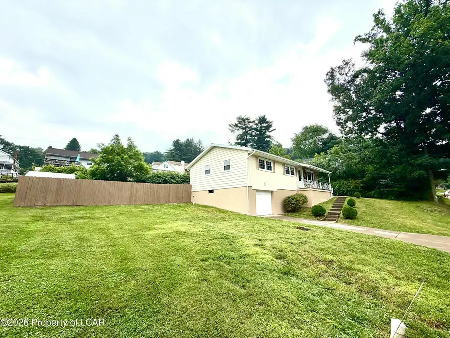238 Cliffside Avenue, Shavertown, PA 18708 - #2
