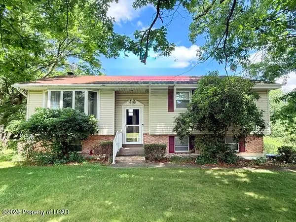30 Mountain Top Court, Hazle Twp, PA 18202