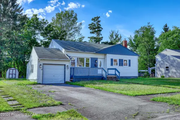 8 Park Lane, Mountain Top, PA 18707