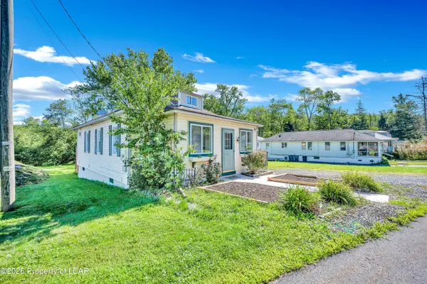 124 Old Lake Road, Dallas, PA 18612