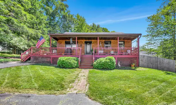 8 Lincoln Street, Harveys Lake, PA 18618