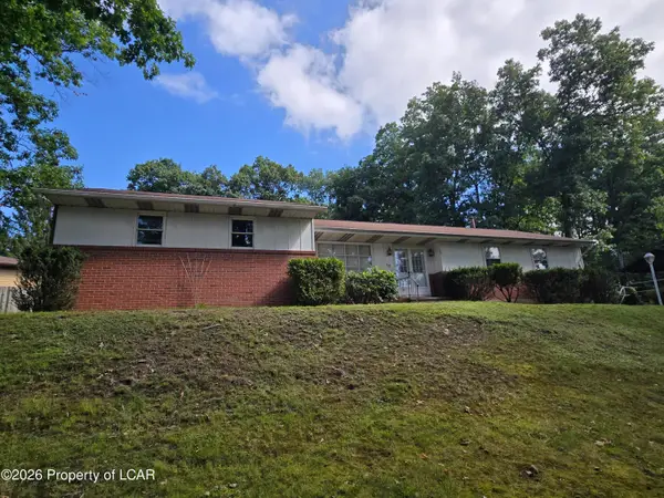 13 Mystic Drive, Mountain Top, PA 18707