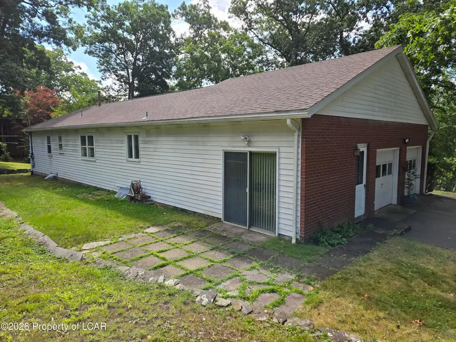 13 Mystic Drive, Mountain Top, PA 18707 - #2