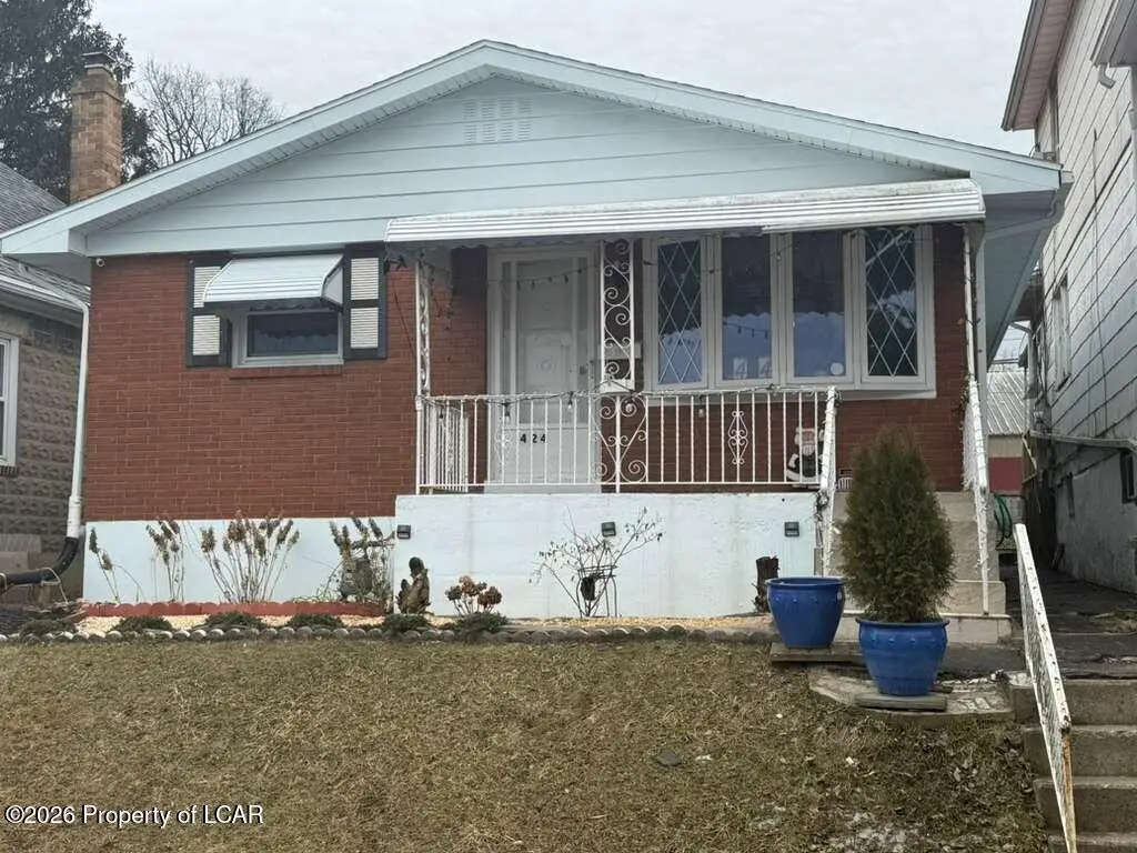 424 Kiefer Avenue, Hazleton, PA 18201 - #1
