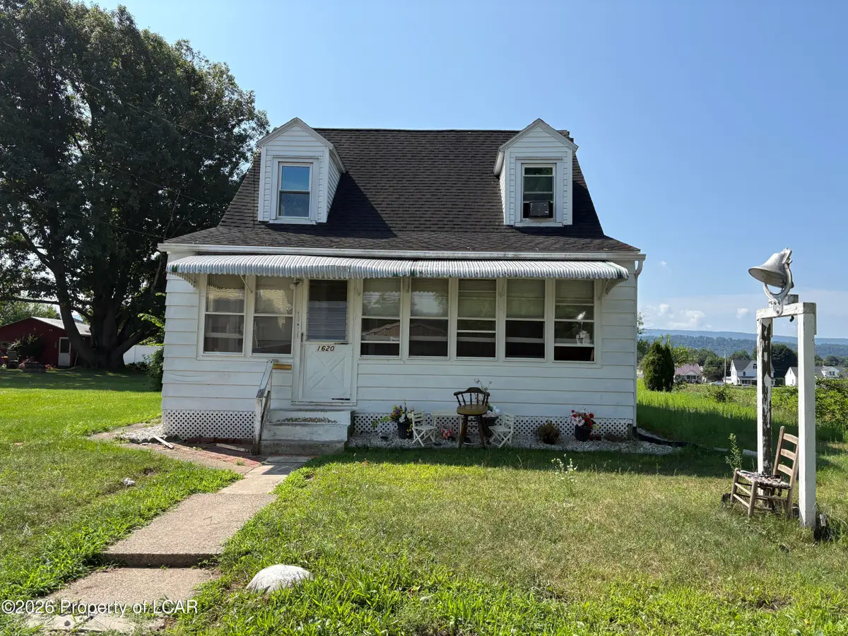 1620 2nd Avenue, Berwick, PA 18603 - #1