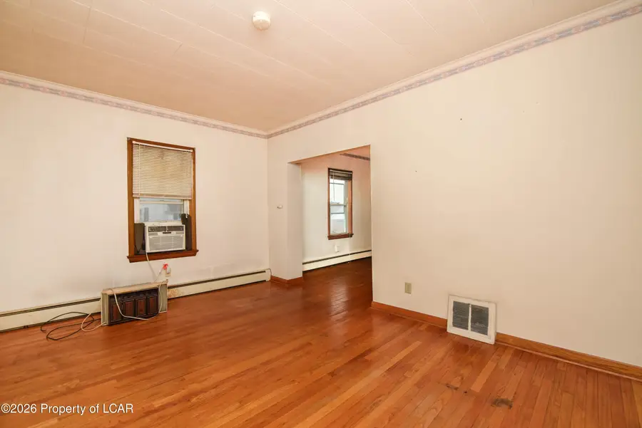 122 Searle Street, Pittston, PA 18640 - #3