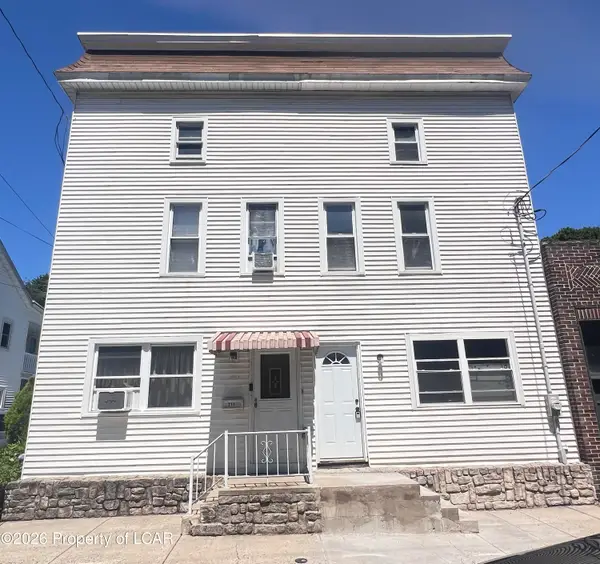 215 Rowe Street, Tamaqua, PA 18252