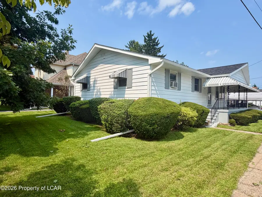 15 Maple Street, West Wyoming, PA 18644 - #2