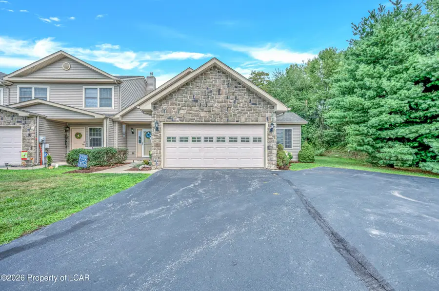 16 Fiore Court, Duryea, PA 18642 - #2