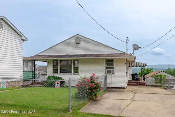 42 Cambria Street, Plymouth, PA 18651