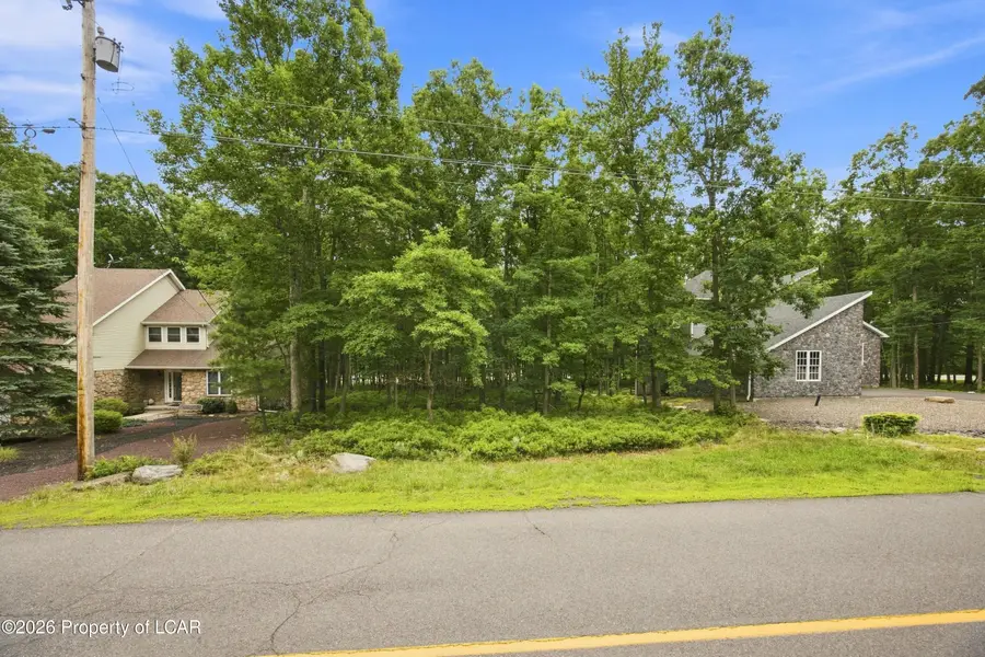 15 Southern Hills Court, Hazle, PA 18202 - #2