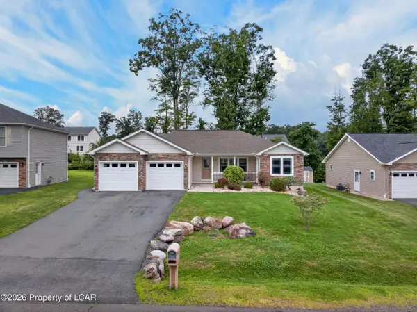 54 Woodcrest Avenue, Mountain Top, PA 18707