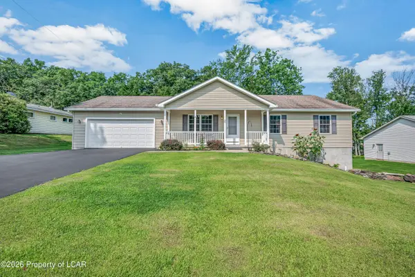 38 Lee Avenue, Mountain Top, PA 18707