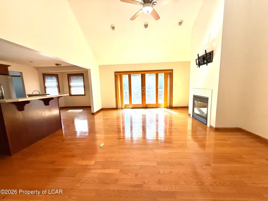 9 Fairways Circle, Hazleton, PA 18202 - #3