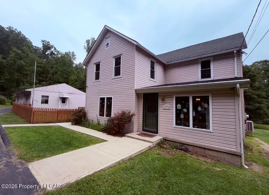1272 Mountain Street, Rock Glen, PA 18246 - #2