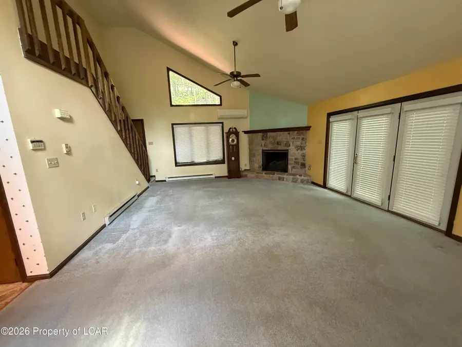 205 Iroquois Circle, Hazleton, PA 18202 - #3