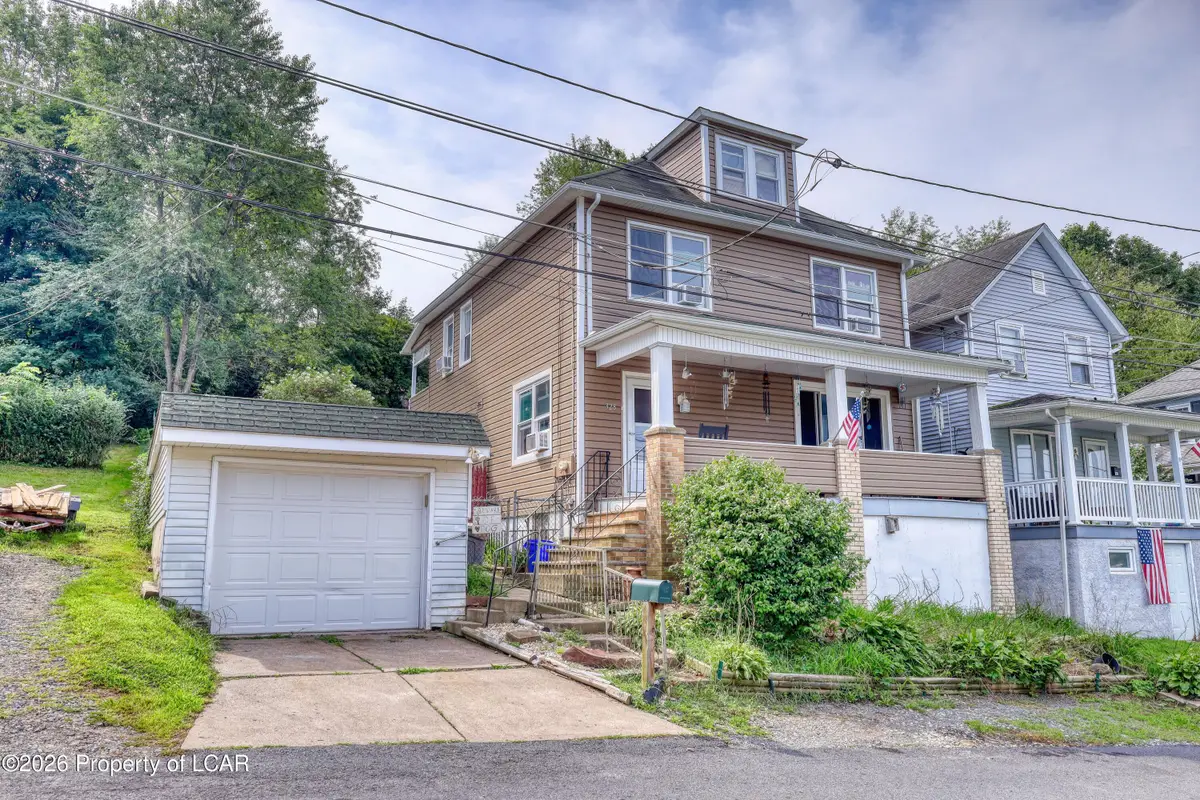 328 Spring Street, Hanover, PA 18706 - #1